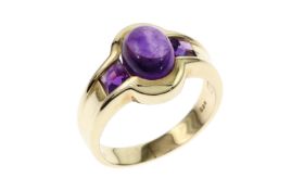 Ring 5.65g 585/- Gelbgold und Amethysten. Ringgroesse ca. 57