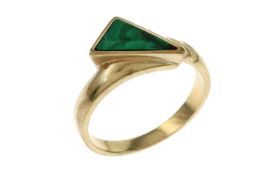 Ring 2.29g 333/- Gelbgold mit Lagenstein. Ringgroesse ca. 51