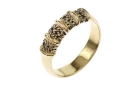 Ring 3.01g 585/- Gelbgold mit 12 Diamanten zus. ca. 0.12 ct.. Ringgroesse ca. 50