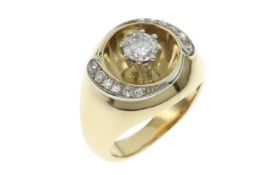 Ring 8.72g 750/- Gelbgold mit Diamant 0.50 ct. F/vs1 und 12 Diamanten zus. ca. 0.18 ct. F/vs-si. Rin