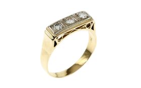 Ring 4.73g 750/- Gelbgold und Weissgold mit 3 Diamanten zus. ca. 0.30 ct. F/vs. Ringgroesse ca. 56