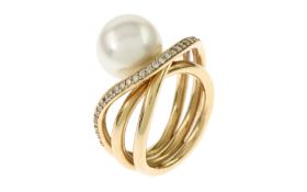 Ring 12.90 gr. 750/- Gelbgold mit Diamanten 0.54 ct und Suedsee-Perle 11 mm Ringgroesse 54