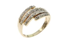 Ring 3.55g 585/- Gelbgold mit 12 Diamanten zus. ca. 0.12 ct.. Ringgroesse ca. 55