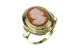 Ring 4.1g 585/- Gelbgold mit Gemme. Ringgroesse ca. 55