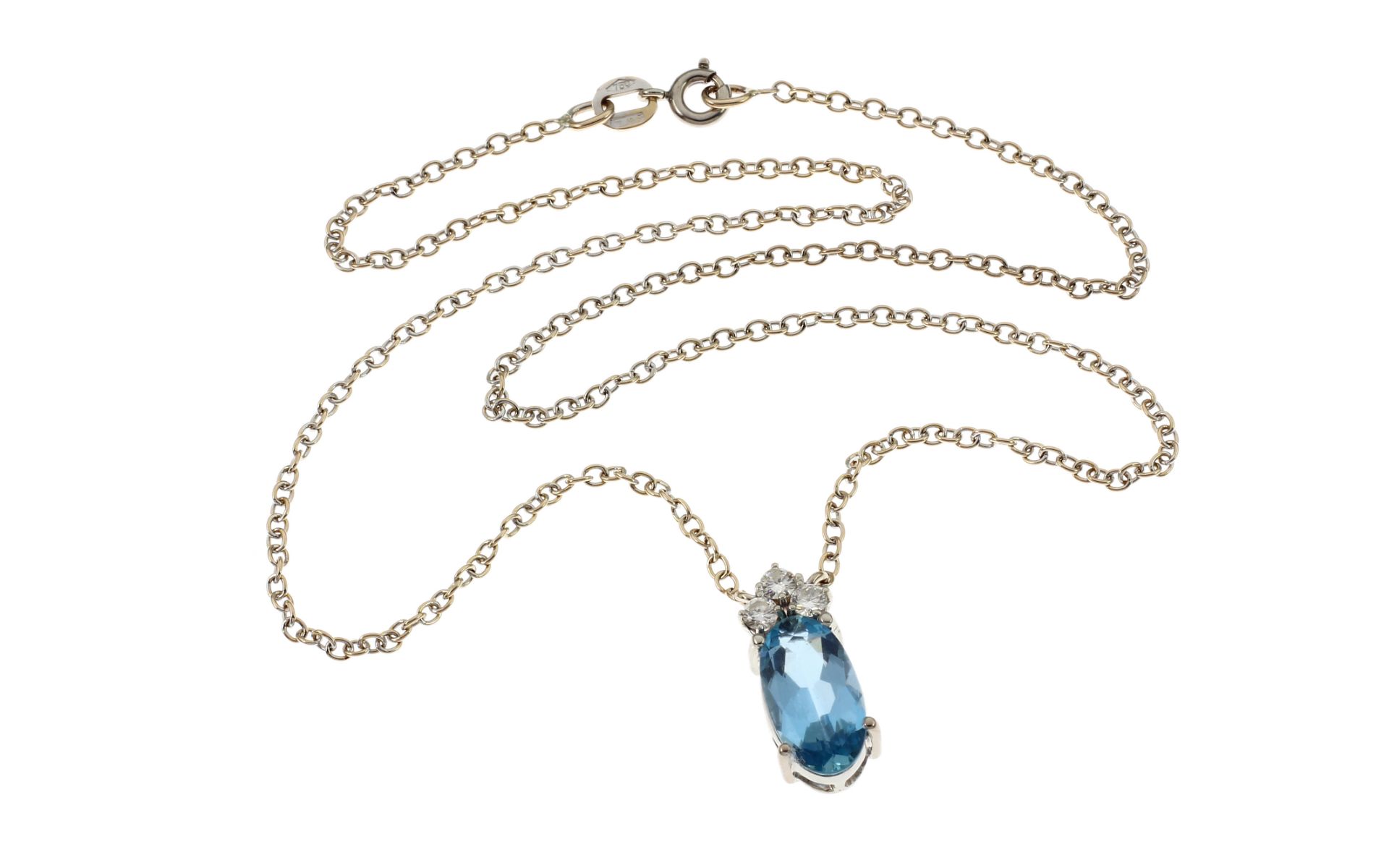 Collier 5.18g 750/- Weissgold mit 3 Diamanten zus. ca. 0.30 ct. F/vs und Aquamarin. Laenge ca. 41 cm