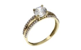 Ring 2.35g 585/- Gelbgold mit Zirkonia. Ringgroesse ca. 58