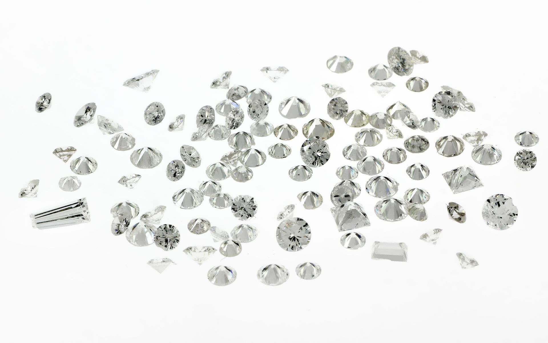 Div. Diamanten bestossen ca. 5.90 ct.