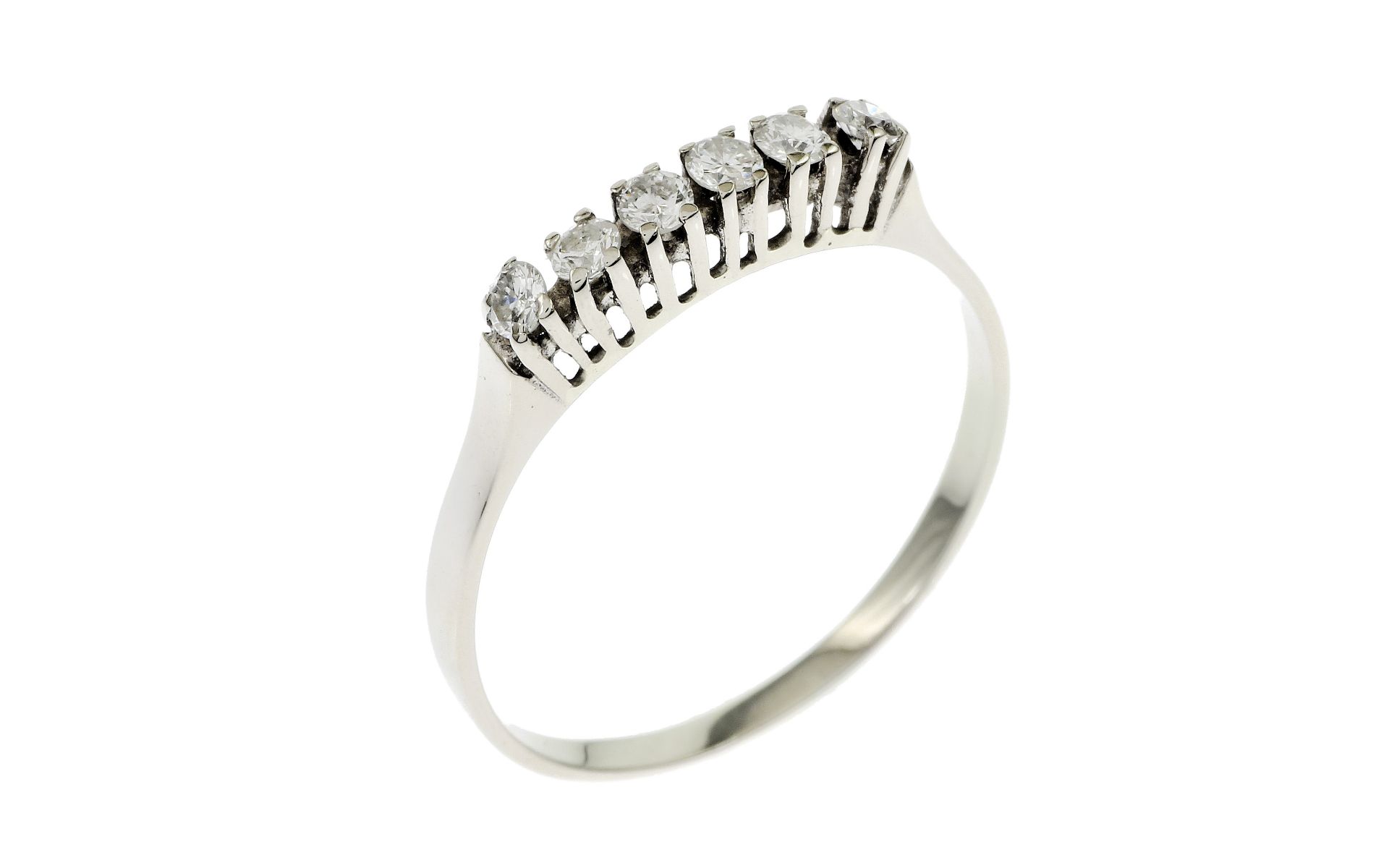 Ring 1.29g 585/- Weissgold mit 6 Diamanten zus. ca. 0.24 ct. G/vs. Ringgroesse ca. 55