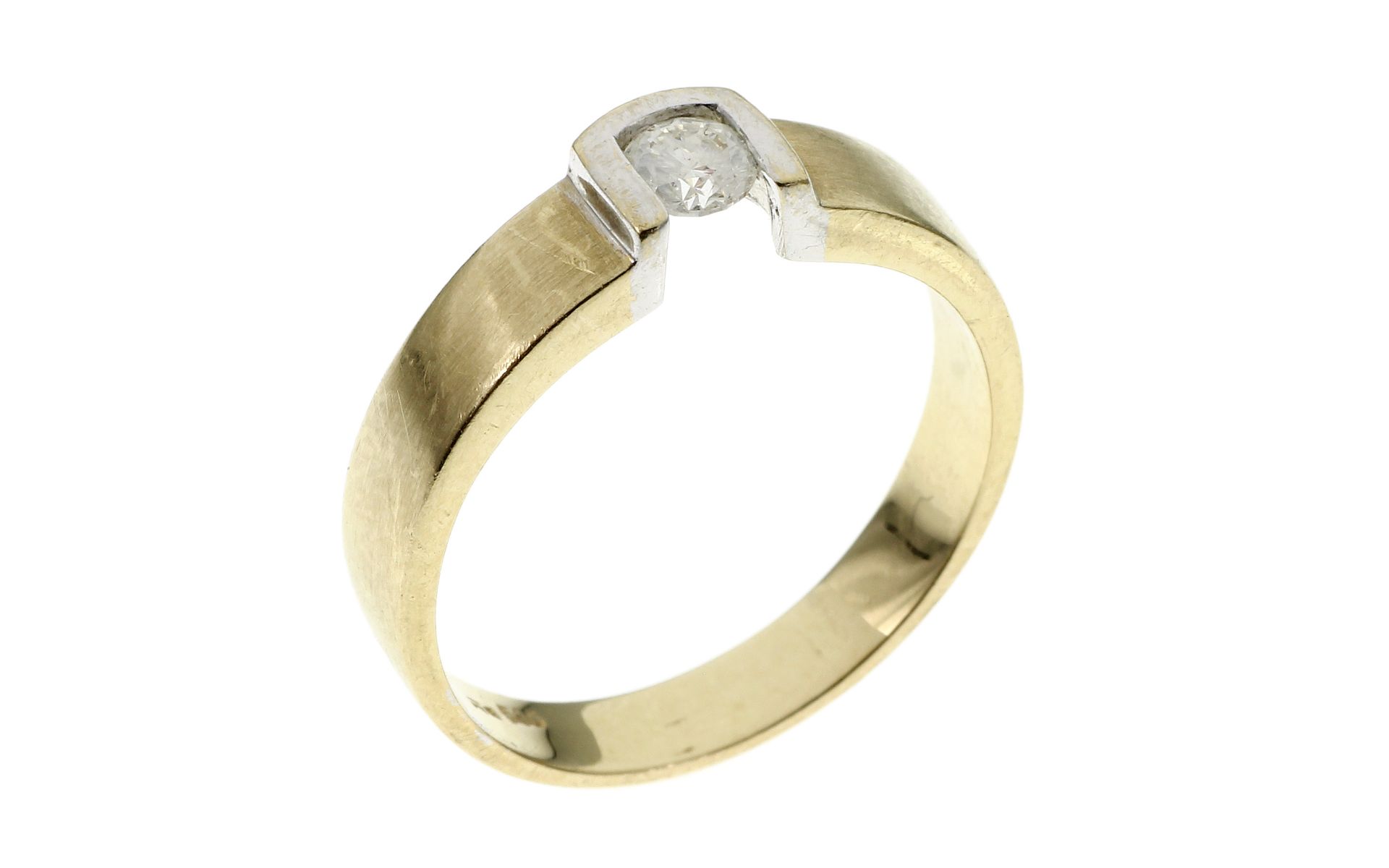 Ring 4.5g 585/- Gelbgold und Weissgold mit Diamant 0.18 ct. H/pi2. Ringgroesse ca. 58