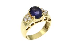 Ring 7.54g 750/- Gelbgold mit 6 Diamanten zus. ca. 0.30 ct. G/vs und Saphir. Ringgroesse ca. 54