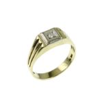 Ring 3.78g 585/- Gelbgold und Weissgold mit Diamant ca. 0.07 ct. G/vs2. Ringgroesse ca. 60