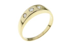 Ring 2.38g 585/- Gelbgold mit 3 Diamanten zus. ca. 0.15 ct. H/si. Ringgroesse ca. 50