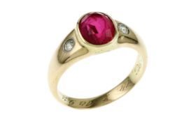 Ring 5.66g 585/- Gelbgold mit 2 Diamanten zus. ca. 0.14 ct. und Rubin. Ringgroesse ca. 58