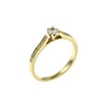 Ring 2.25g 750/- Gelbgold mit Diamant ca. 0.20 ct. G/vs und 16 Diamanten zus. ca. 0.16 ct. G/vs. Rin