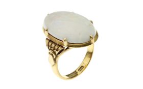 Ring 6.75 gr. 750/- Gelbgold mit Opal Ringgroesse 54