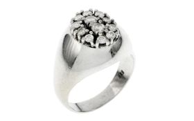 Ring 8.33g 585/- Weissgold mit 12 Diamanten zus. ca. 0.70 ct.. Ringgroesse ca. 56