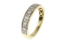 Ring 3.63g 585/- Gelbgold und Weissgold mit 23 Diamanten zus. ca. 0.59 ct.. Ringgroesse ca. 56