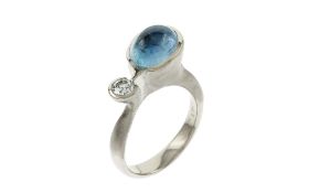 Ring 7.6g 585/- Weissgold mit Diamant ca. 0.22 ct. F/vvs1 und Aquamarin. Ringgroesse ca. 55