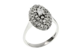 Ring 4.4g 750/- Weissgold mit 37 Diamanten zus. ca. 0.84 ct.. Ringgroesse ca. 50