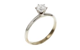 Ring 1.73g 585/- Weissgold mit Diamant ca. 0.40 ct.. Ringgroesse ca. 49