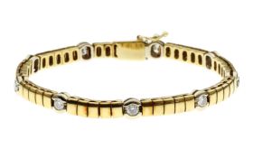 Armband 24.66g 750/- Gelbgold und Weissgold mit 9 Diamanten zus. ca. 0.90 ct. G/vs. Laenge 18 cm