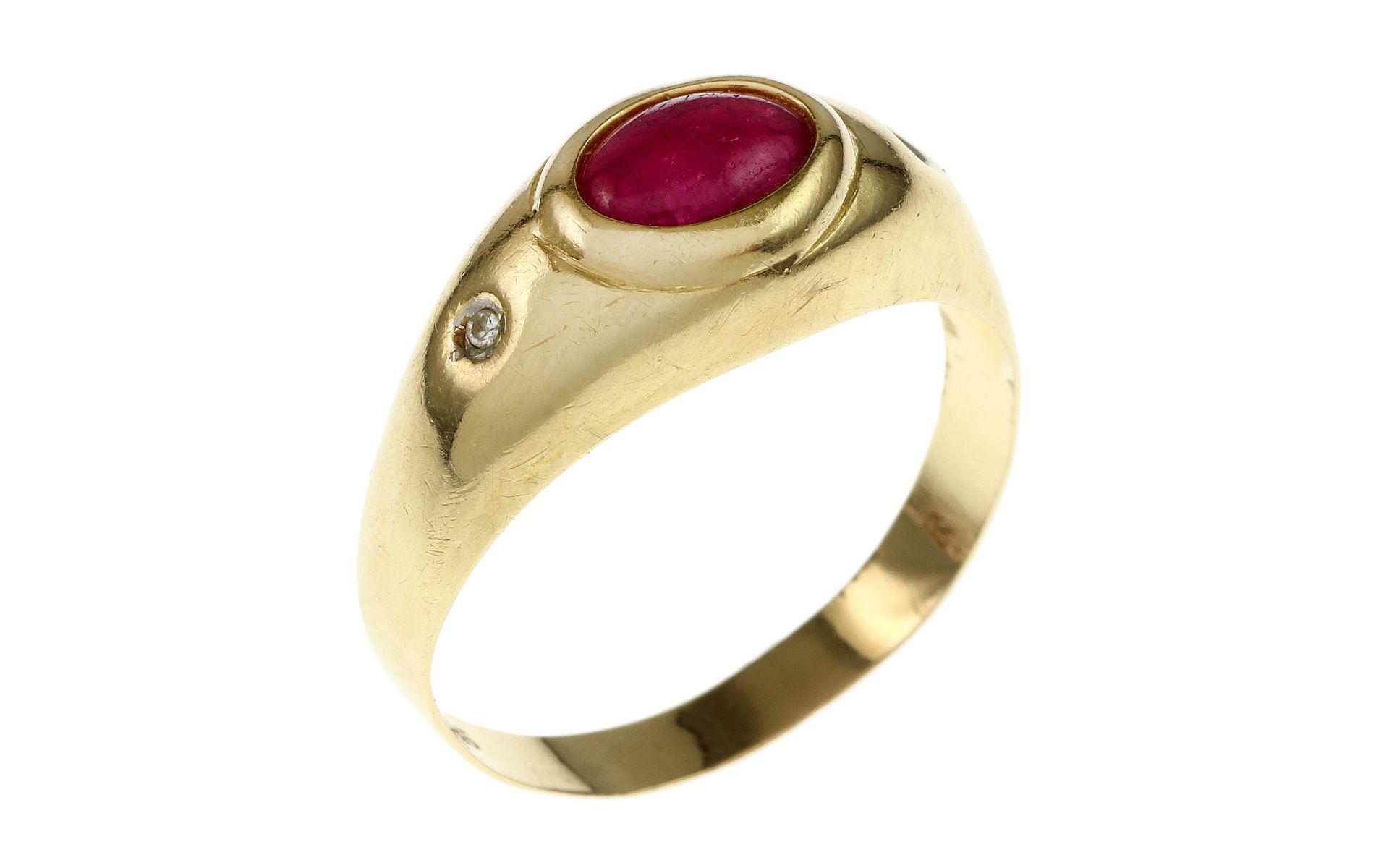 Ring 1.9g 585/- Gelbgold mit 2 Diamanten zus. ca. 0.02ct. und Rubin. Ringgroesse ca. 60