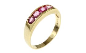 Ring 3.59g 750/- Gelbgold mit Rubinen. Ringgroesse ca. 58