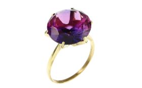 Ring 6.99g 585/- Gelbgold mit Amethyst. Ringgroesse ca. 62