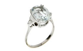 Ring 3.34g 585/- Weissgold mit Aquamarin. Ringgroesse ca. 55