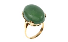 Ring 8.39g 585/- Gelbgold mit Farbstein. Ringgroesse ca. 53