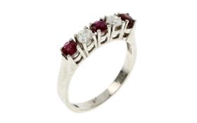 Ring 2.73g 585/- Weissgold mit 2 Diamanten zus. ca. 0.30 ct. und Rubinen. Ringgroesse ca. 54