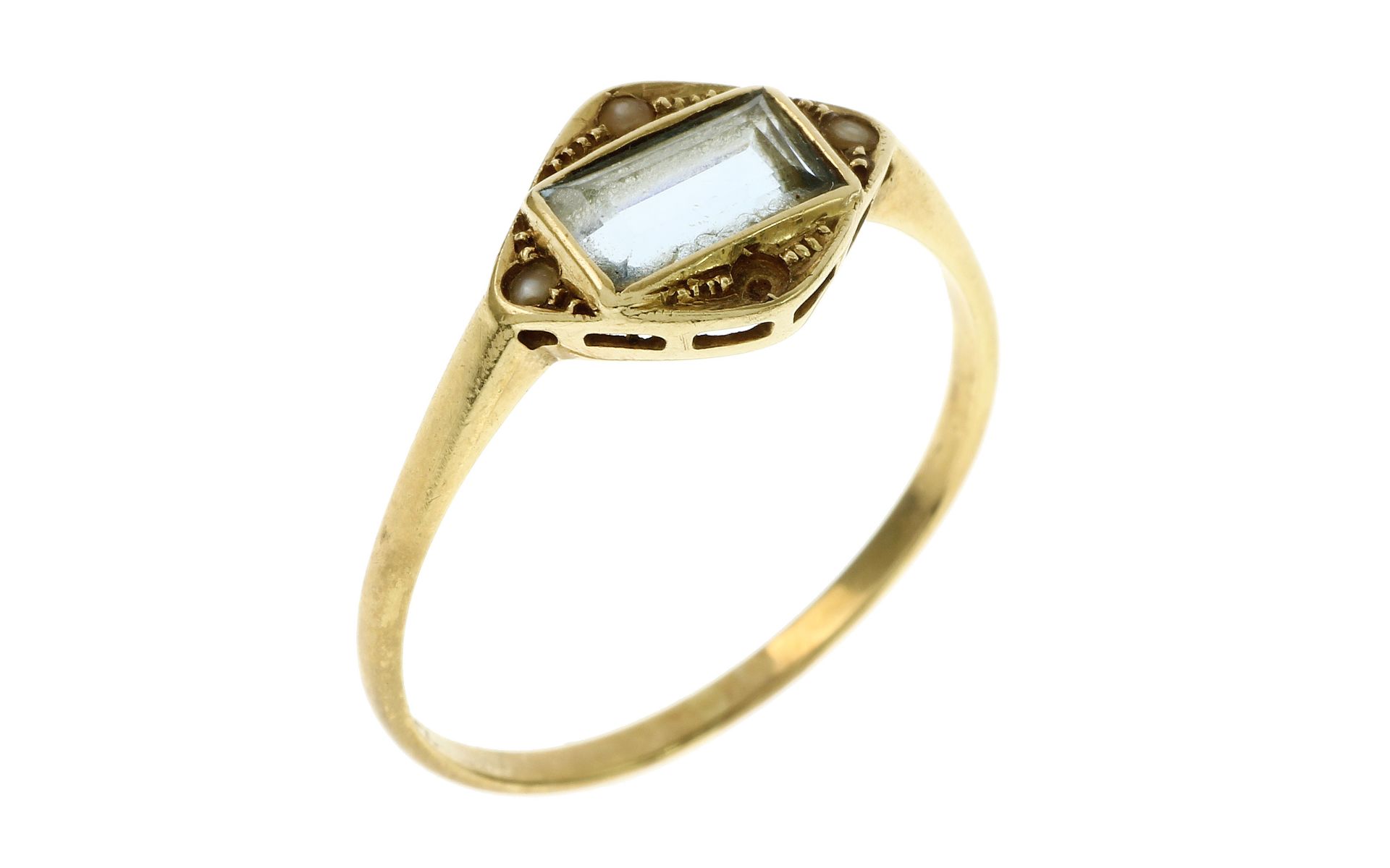 Ring 2.13g 750/- Gelbgold mit Aquamarin. Ringgroesse ca. 59