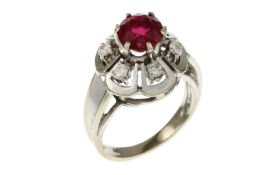 Ring 6.64g 585/- Weissgold mit 6 Diamanten zus. ca. 0.30 ct. und Rubin. Ringgroesse ca. 52