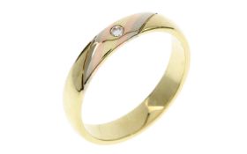 Ring 4.28g 585/- Gelbgold. Weissgold mit Rotgold mit Diamant ca. 0.04 ct. G/si. Ringgroesse ca. 56