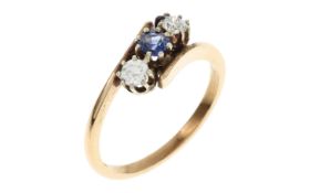 Ring 2.48g 585/- Gelbgold mit 2 Diamanten zus. ca. 0.24 ct. und Saphir. Ringgroesse ca. 51