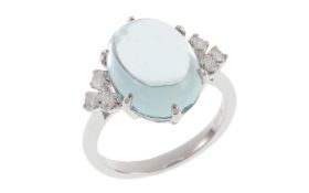 Ring mit Diamanten und Aquamarin