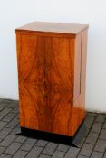 Art Deco-Barschrank