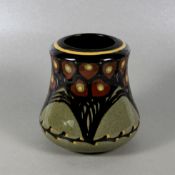 Majolika-Vase Kusche; zugeschr.