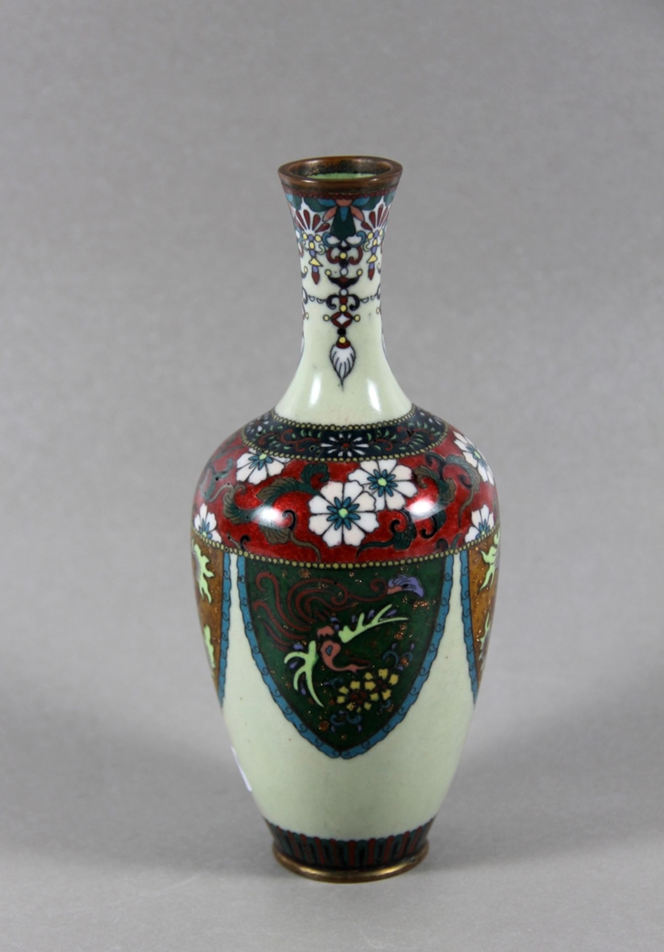 Japanische Cloisonné-Vase - Bild 2 aus 2