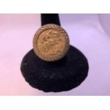 Gold 1910 Half Sovereign Mounted in Removable 9ct Gold Ring - Total Weight 7.66gms