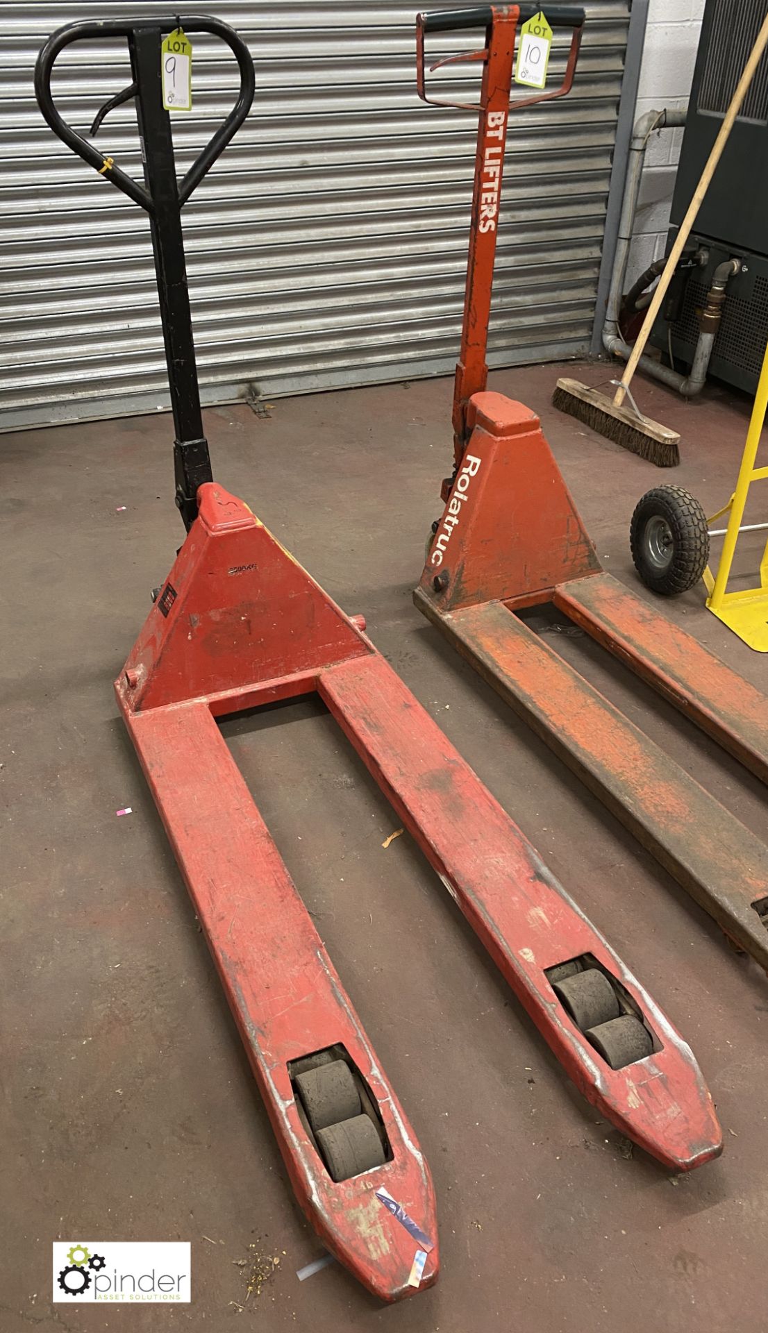 Ichimens Pallet Truck, 2500kg - Image 2 of 2