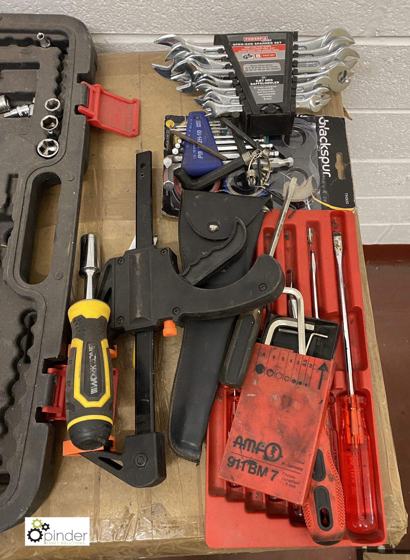 Quantity Hand Tools including sockets, spanners, Allen keys, screwdrivers, etc - Image 3 of 7