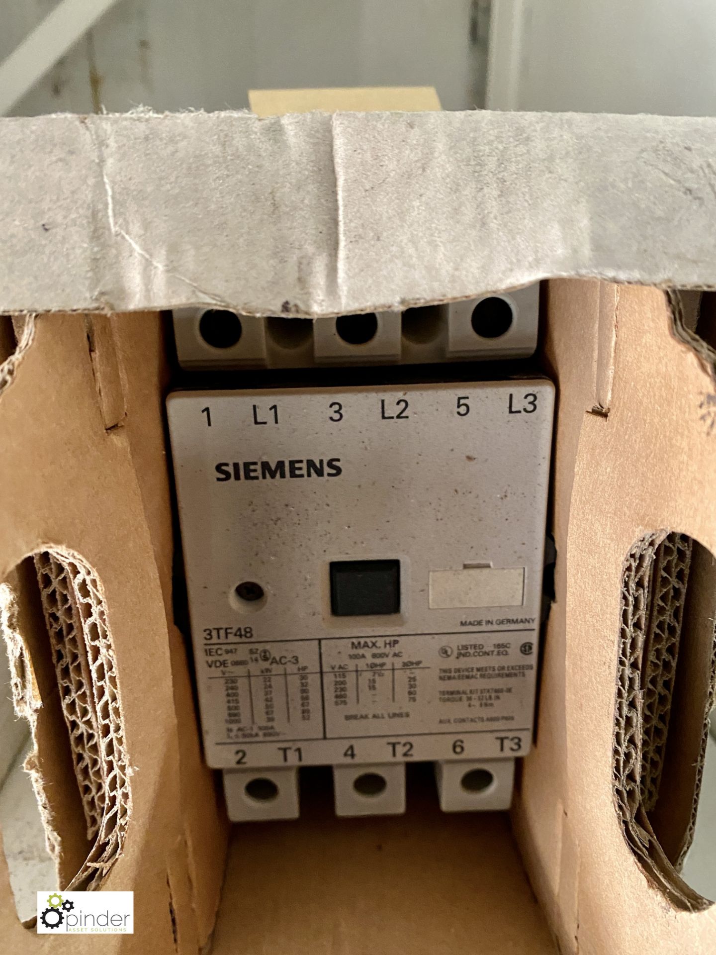 4 Siemens 3TF48 Contactors and 2 Siemens 3TF51 Contactors (container 1) (please note there is a lift - Image 7 of 7