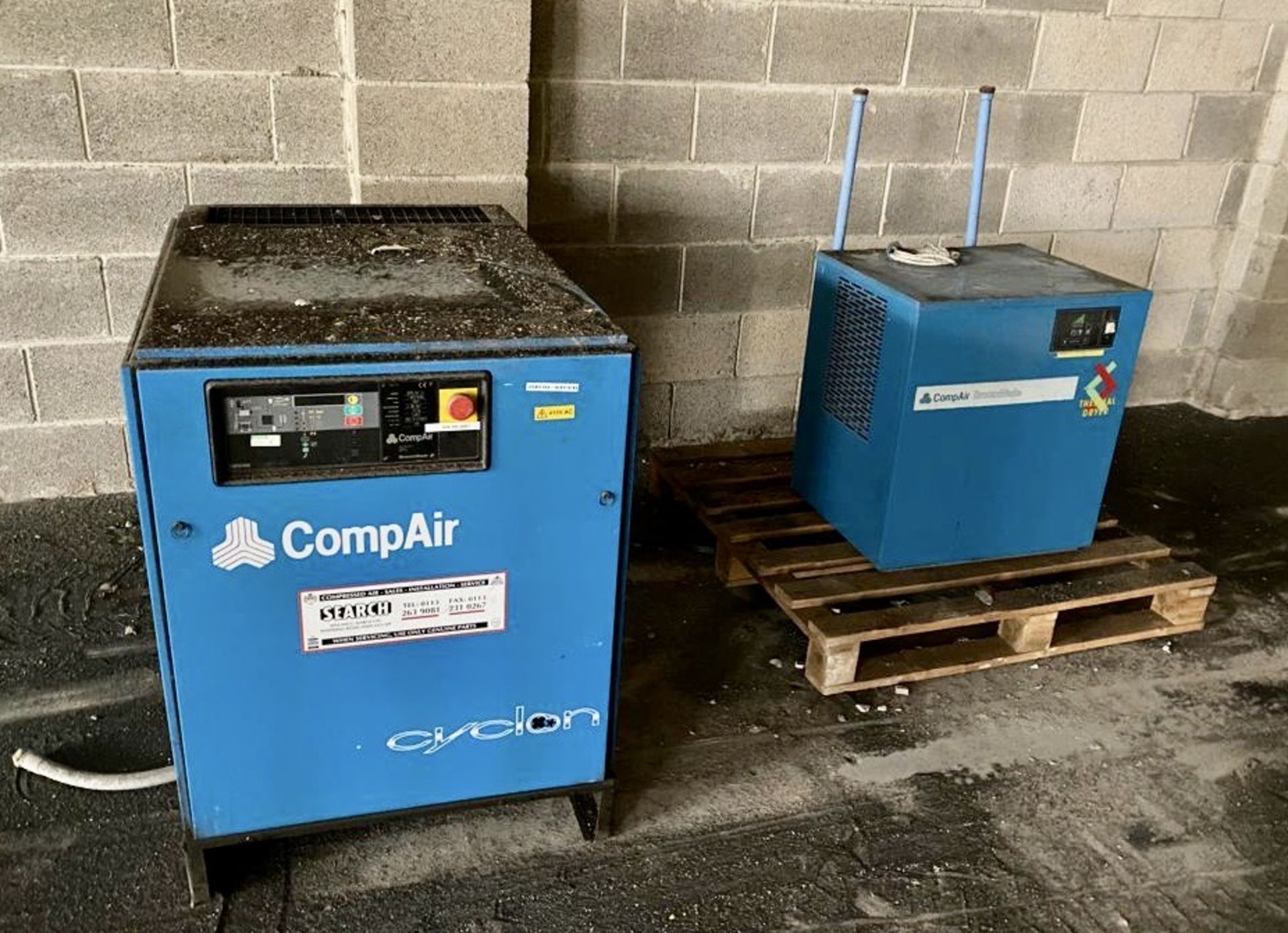 Compair Broomwade Cyclon III Packaged Air Compressor, 10bar, 149m³/min, serial number F162/1200, - Image 4 of 6