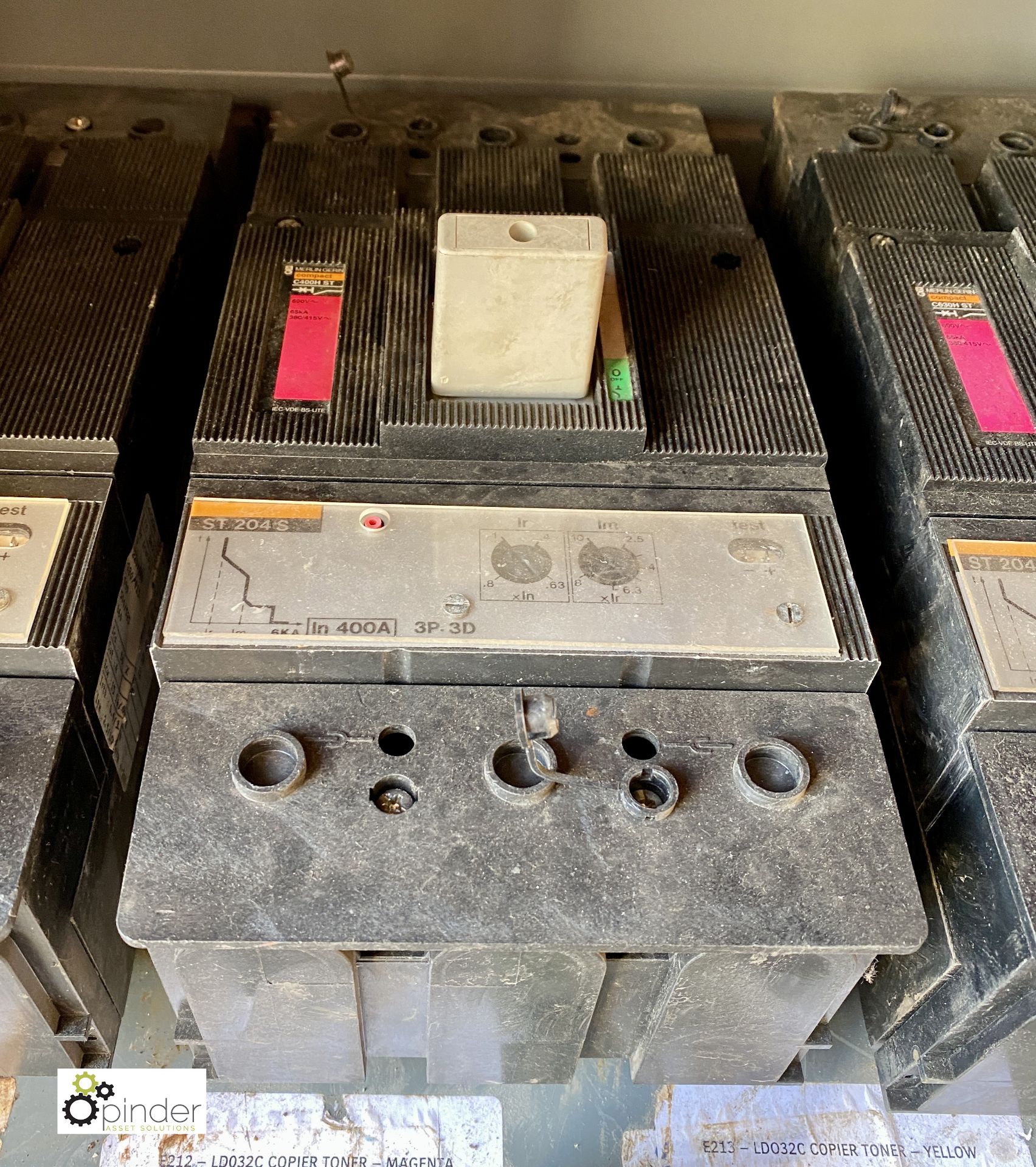 5 Merlin Gerin Compact C400H ST Circuit Breakers, with mounting bracket (container 1) (please note - Image 2 of 7