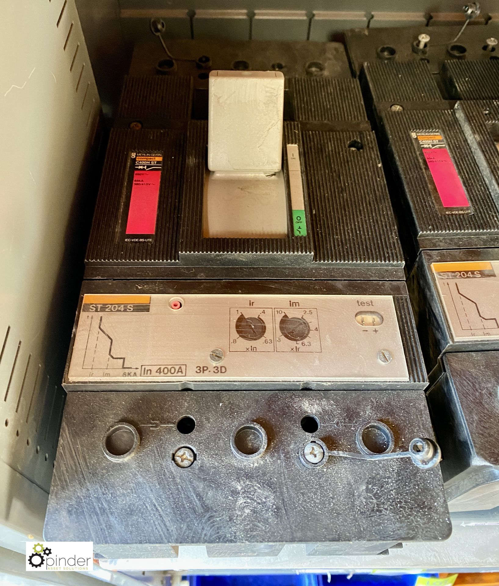 5 Merlin Gerin Compact C400H ST Circuit Breakers, with mounting bracket (container 1) (please note - Image 2 of 6