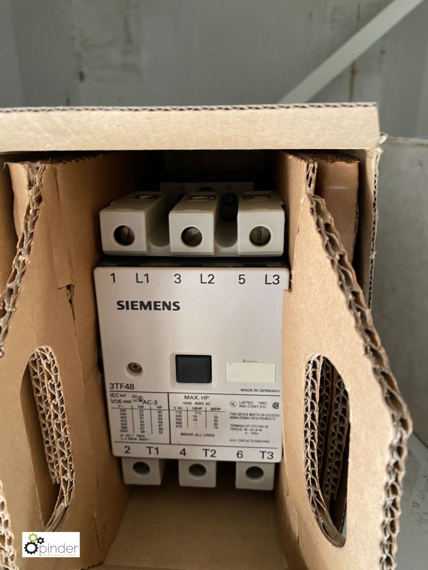 4 Siemens 3TF48 Contactors and 2 Siemens 3TF51 Contactors (container 1) (please note there is a lift - Image 5 of 7