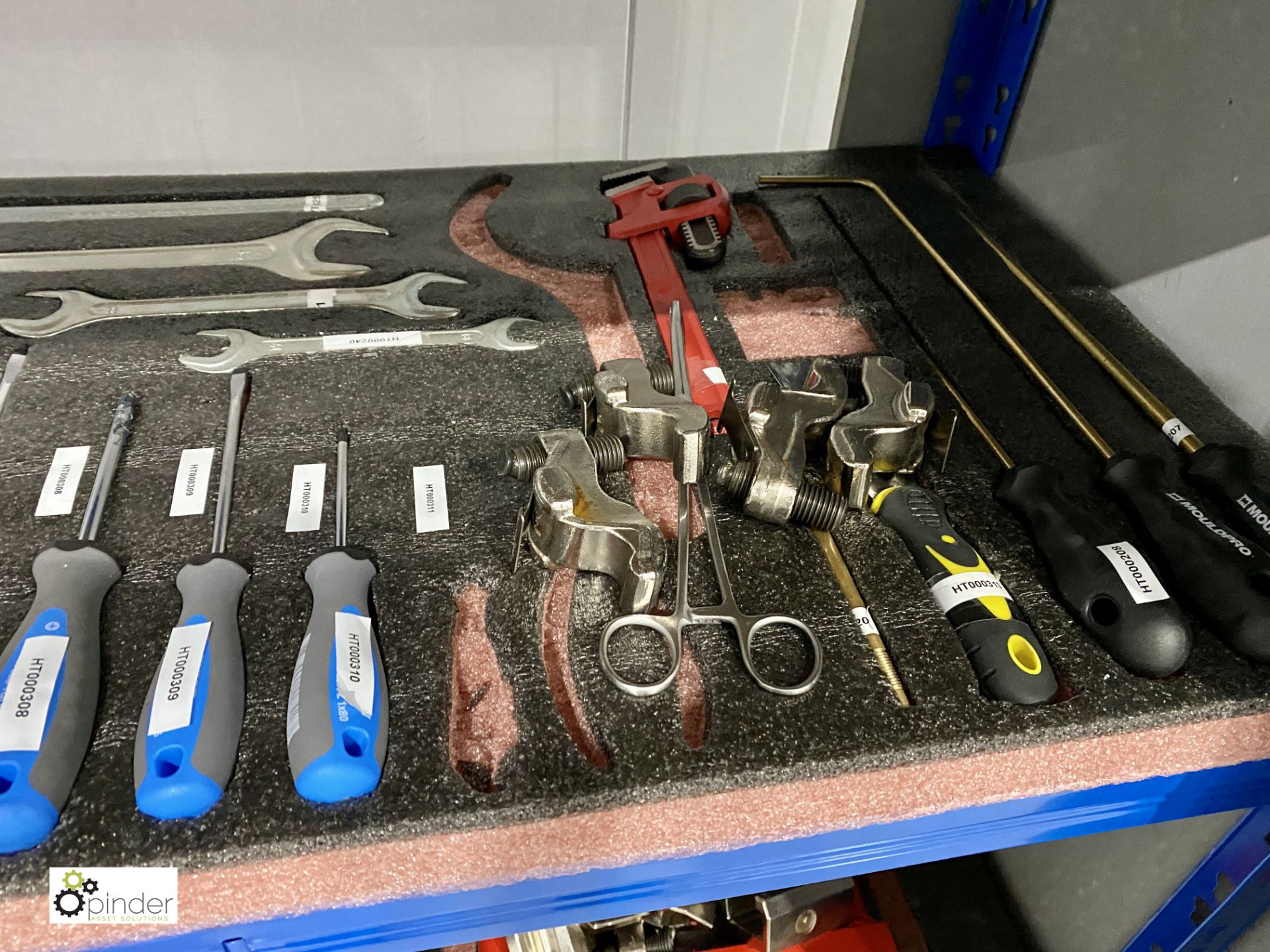 Quantity Arburg Special Tools, various Hose and spares to rack - Image 11 of 19