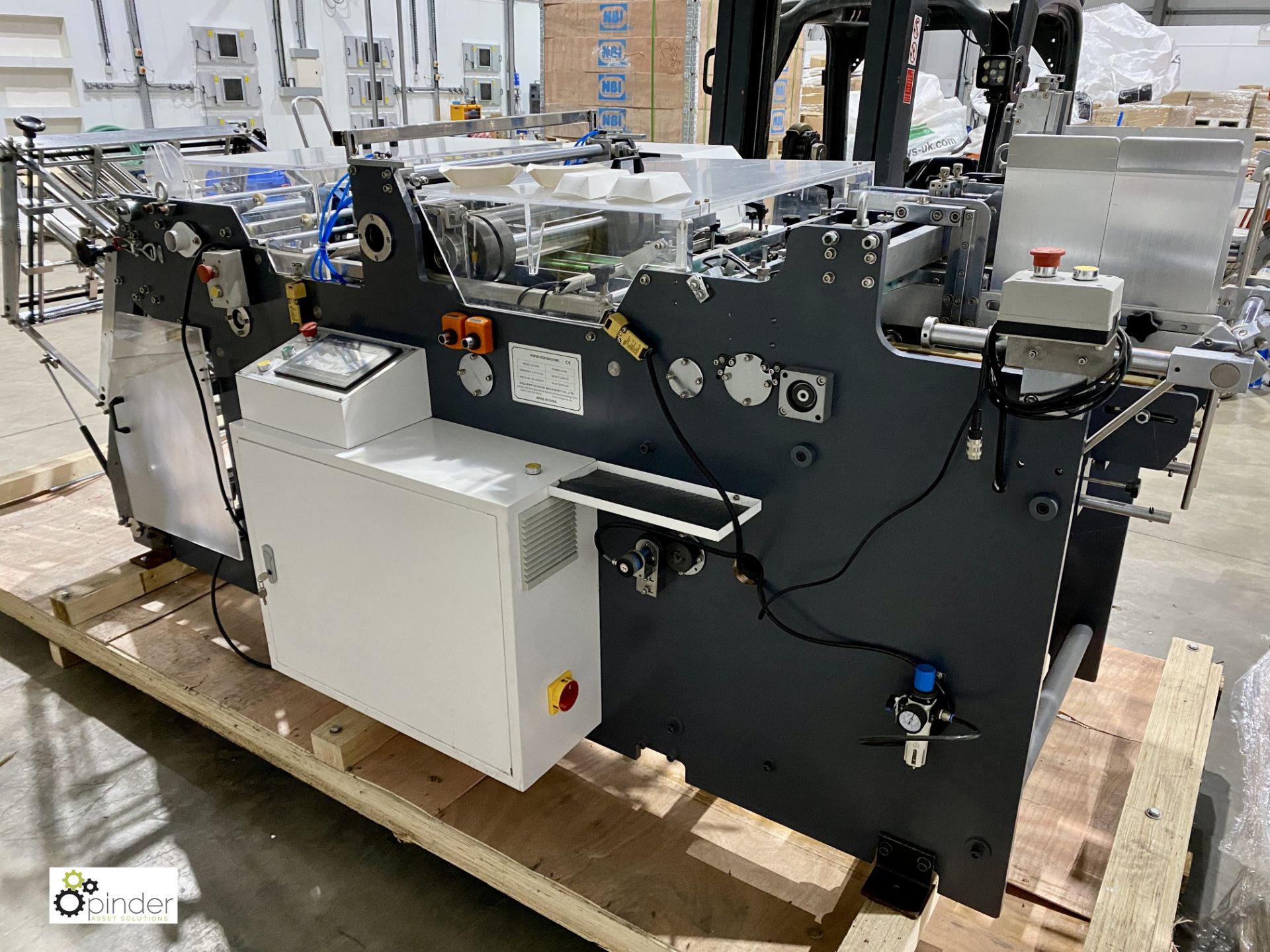 Zhejiang Guohao QH-9905 Paper Box/Tray Forming Machine, year 2019, serial number QC19SC0910 - Image 4 of 17