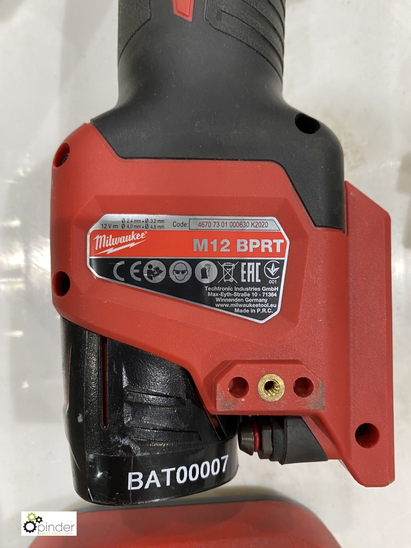 Milwaukee M12BPRT Rechargeable Pop Riveter and Charger - Image 3 of 4